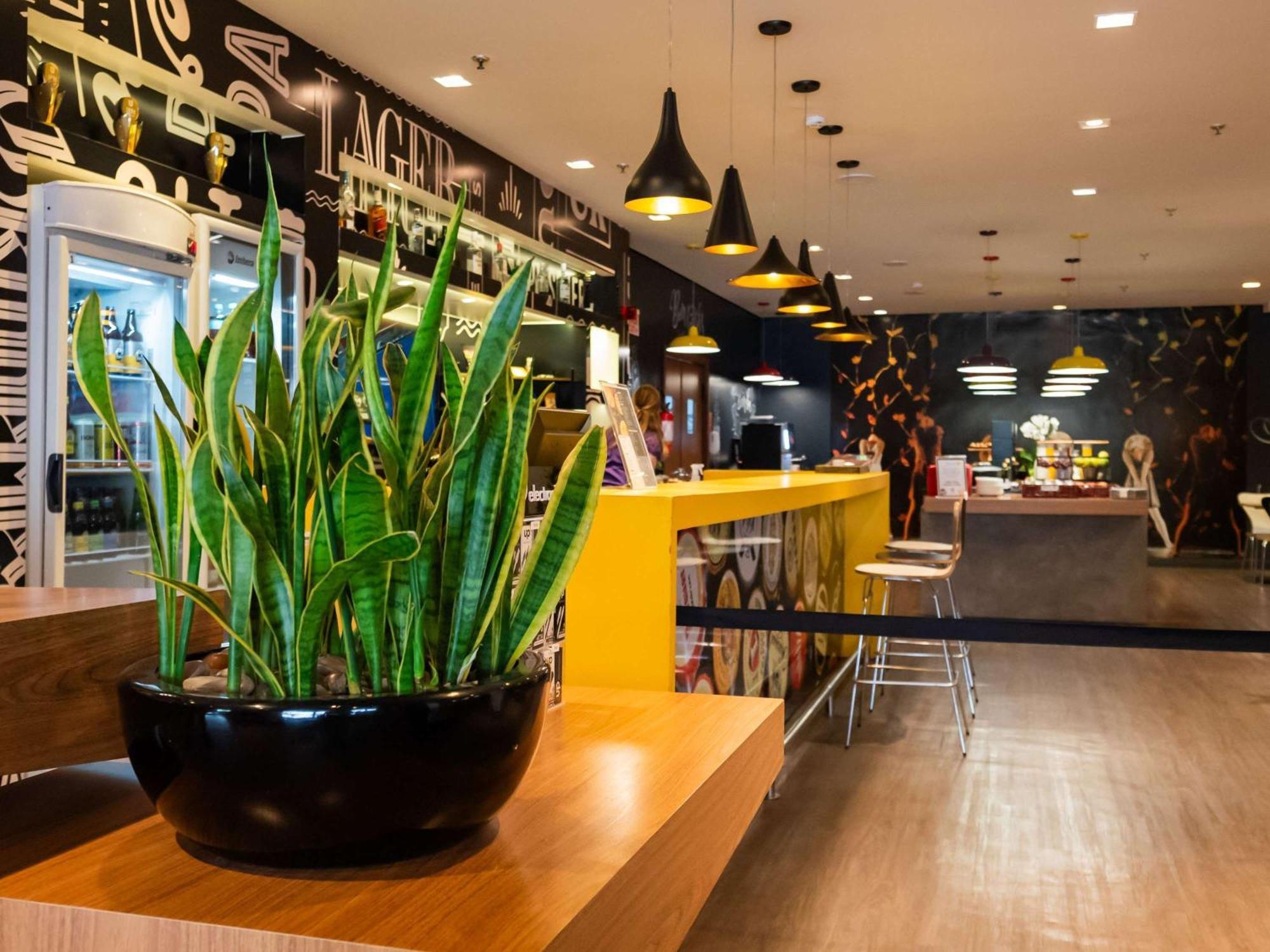 Ibis Жоинвили Экстерьер фото